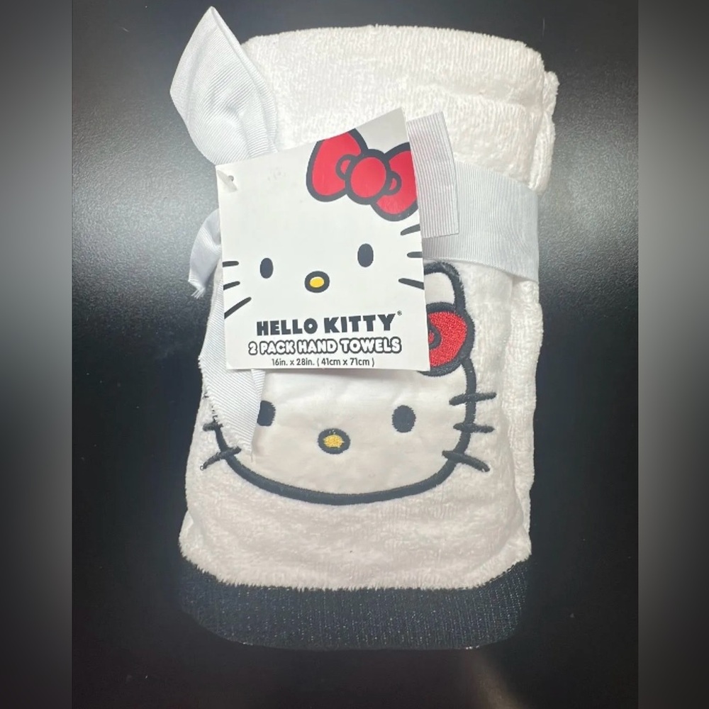 Hello Kitty Hand Towels Set